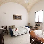 Borgo Antico شقة ديسون