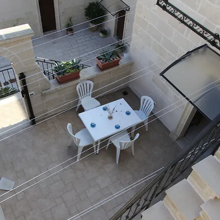 博尔戈安蒂科公寓式酒店 *